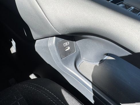 Certified 2024 Honda HR-V LX image 29