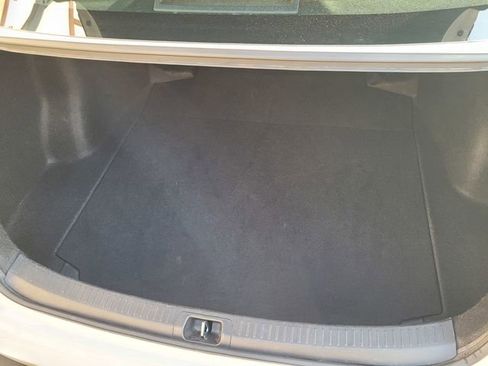 Used 2024 Toyota Corolla LE image 28