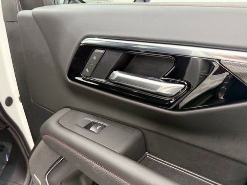 New 2025 Chevrolet Suburban RST w/ RST Capability Package image 24