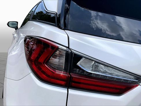 Used 2019 Lexus RX 350L FWD image 29