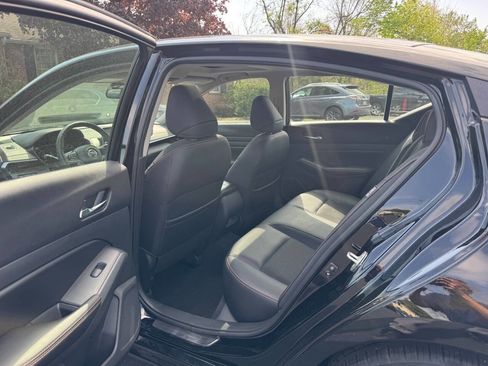 Used 2020 Nissan Altima 2.5 SR w/ Premium Package FWD image 17