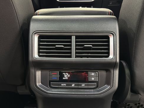 New 2026 Volkswagen Atlas Peak Edition AWD/4WD image 32