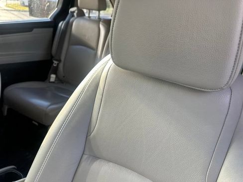 Used 2019 Honda Odyssey EX-L image 5