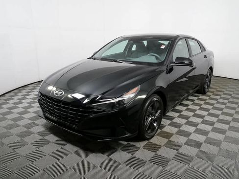 Used 2023 Hyundai Elantra SEL FWD image 24