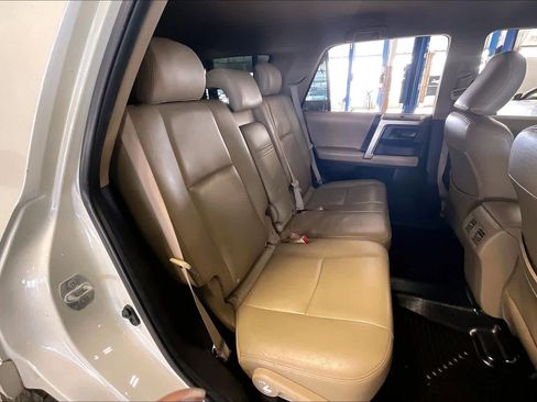 Used 2013 Toyota 4Runner SR5 image 18