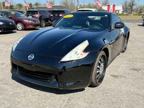 Used 2012 Nissan 370Z Coupe image 21