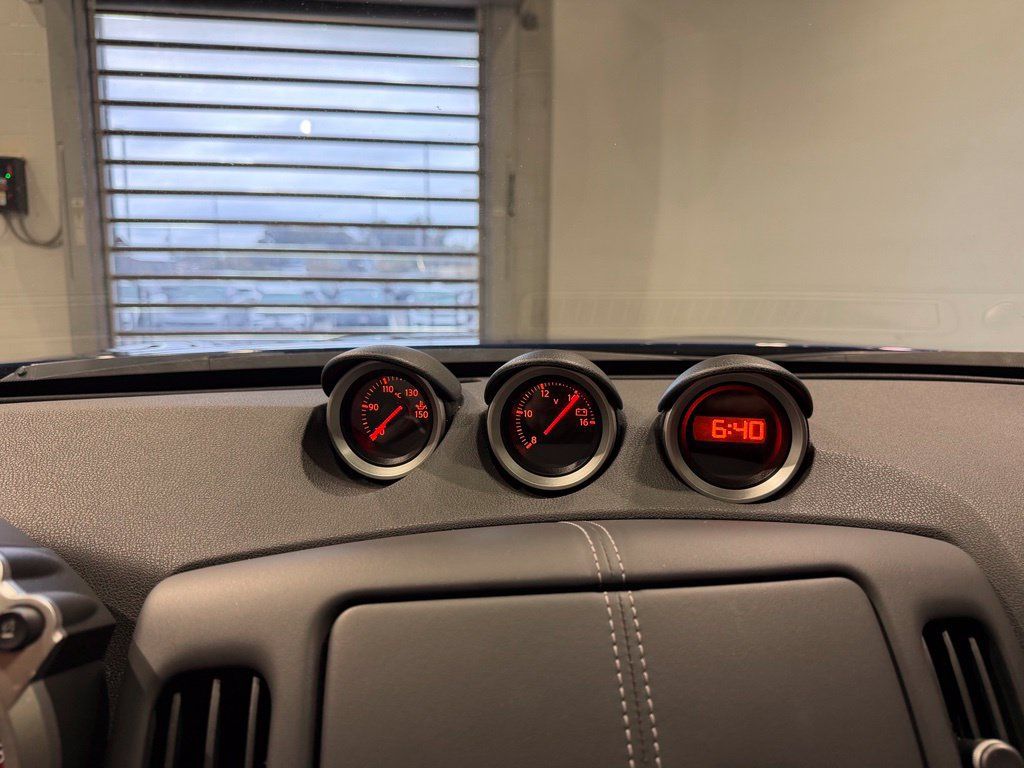 Used 2019 Nissan 370Z Coupe RWD image 17