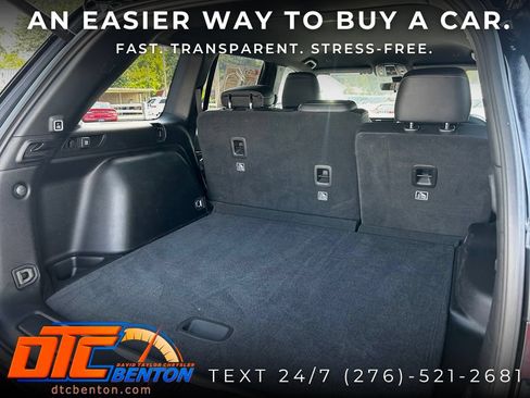Used 2025 Jeep Grand Cherokee Altitude AWD/4WD image 30