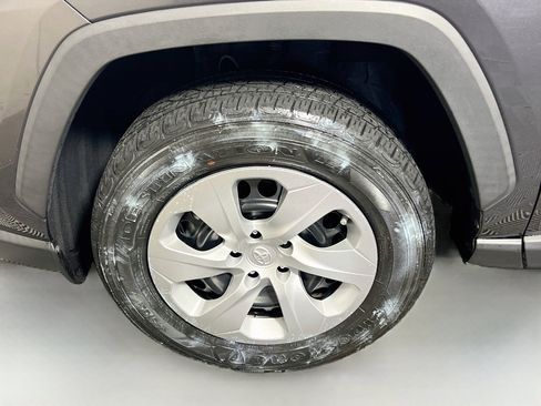 Used 2023 Toyota RAV4 LE FWD image 13