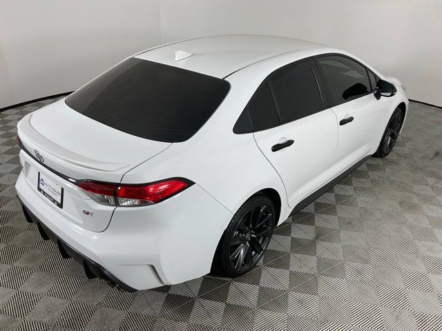 Used 2025 Toyota Corolla SE FWD image 5