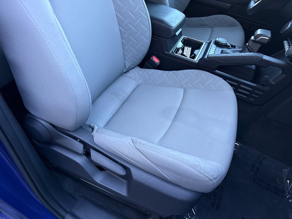 Used 2024 Toyota Tacoma SR5 AWD/4WD image 28