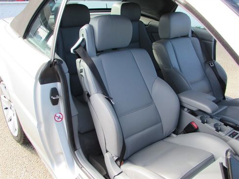 Used 2001 BMW 325Ci Convertible image 20