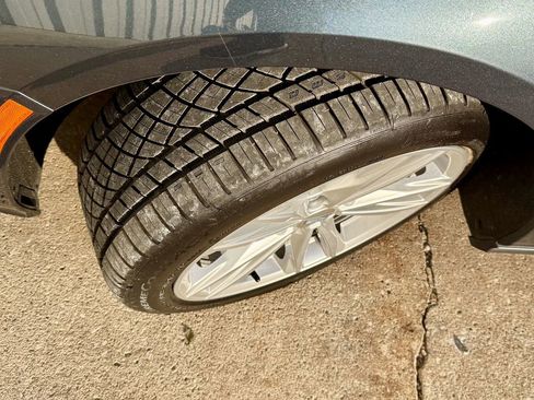 Used 2021 Cadillac CT4 Luxury w/ Sun And Sound Package image 34