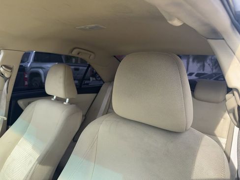 Used 2015 Toyota Camry LE image 10