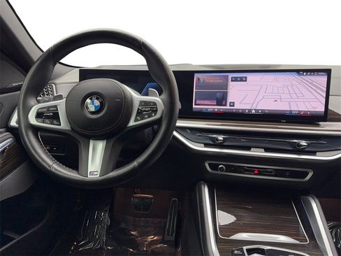 Used 2025 BMW X6 xDrive40i image 54