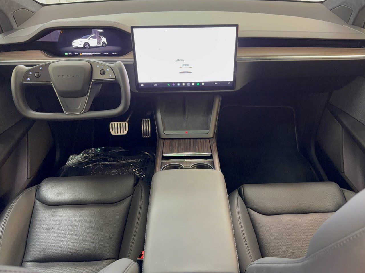 Used 2023 Tesla Model X AWD/4WD image 17