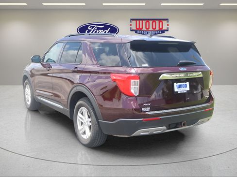 Used 2023 Ford Explorer XLT w/ Equipment Group 202A AWD/4WD image 5