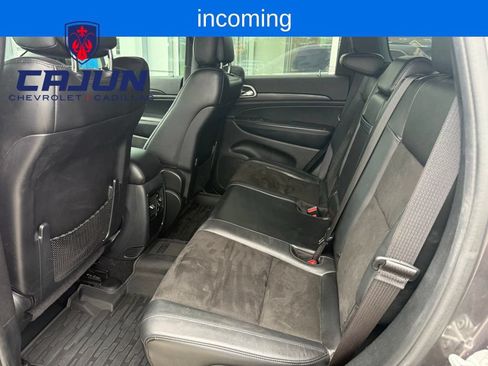 Used 2020 Jeep Grand Cherokee Laredo w/ Laredo X Package RWD image 11