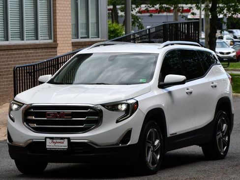 Used 2019 GMC Terrain SLT image 3