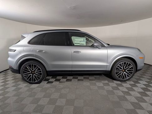 New 2026 Porsche Cayenne AWD/4WD image 8
