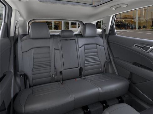Used 2025 Kia Sportage SX Prestige image 16