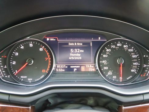 Used 2019 Audi A4 2.0T Premium w/ Convenience Package image 31