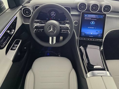 New 2026 Mercedes-Benz GLC 300 4MATIC image 9