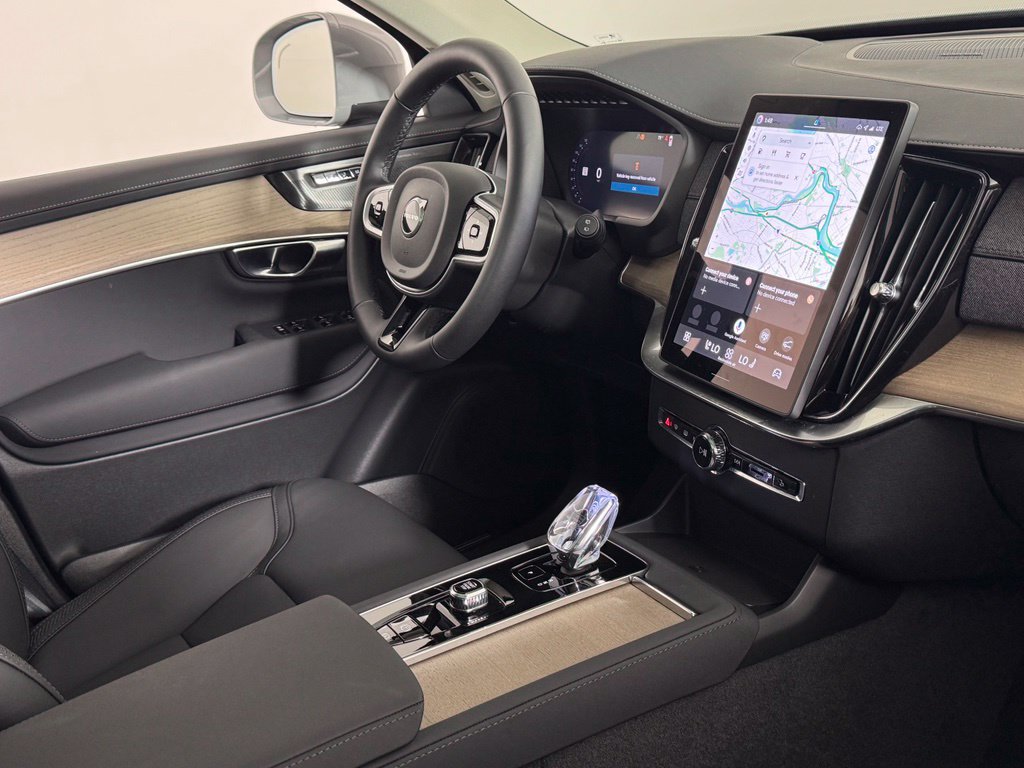 New 2026 Volvo XC90 B6 Plus w/ Protection Package Premier AWD/4WD image 9