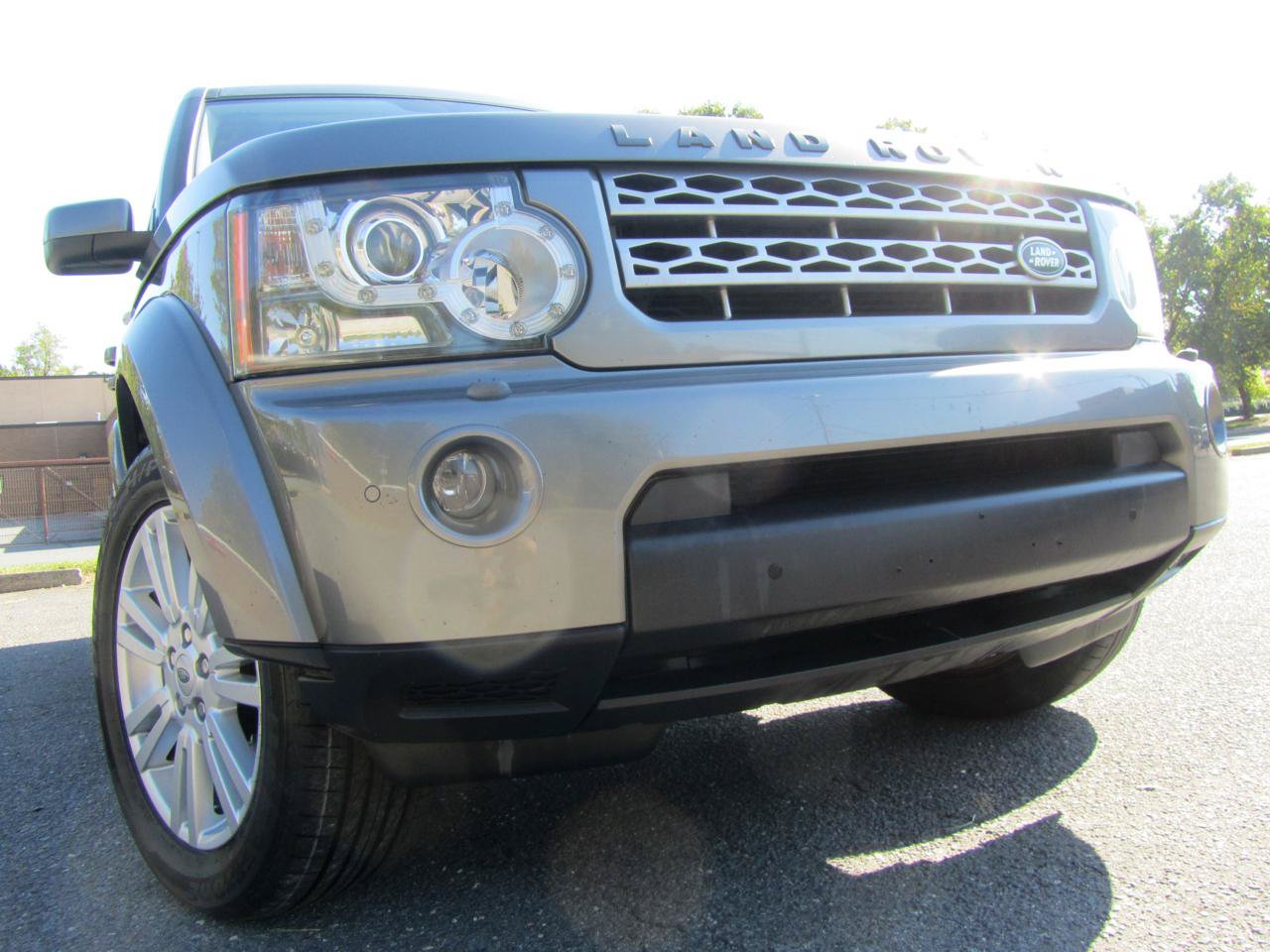 Used 2011 Land Rover LR4 HSE LUX AWD/4WD image 1