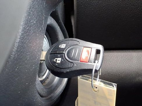 Used 2012 Nissan Rogue S image 24