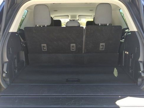 Used 2025 Ford Expedition Active RWD image 12