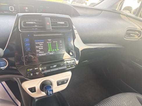 Used 2018 Toyota Prius Two w/ Prius Two Safety Plus Package FWD image 18