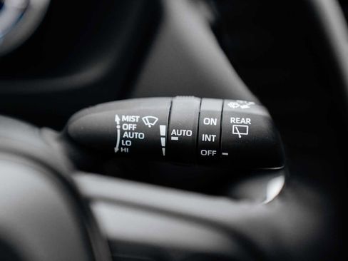 Used 2025 Toyota RAV4 XLE w/ Convenience Package image 21