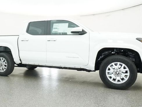 New 2026 Toyota Tacoma SR5 RWD image 64