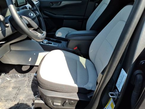 Used 2023 Ford Escape Active image 11