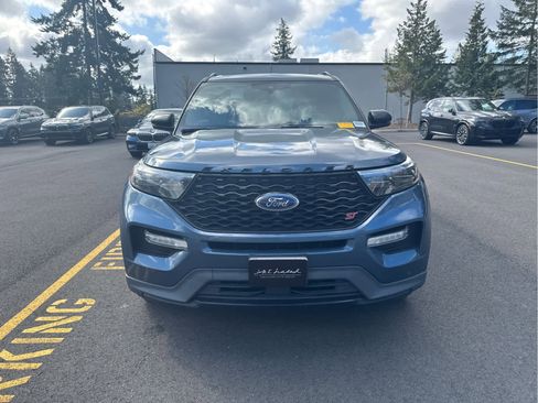 Used 2020 Ford Explorer ST w/ ST Street Pack image 2