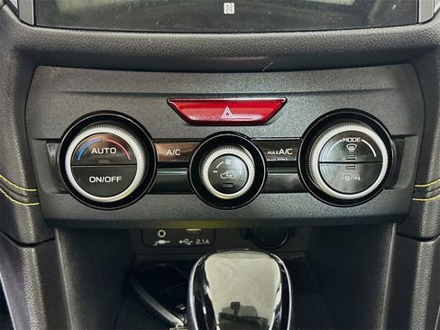 Used 2021 Subaru Crosstrek 2.5i Sport w/ Moonroof Package image 15