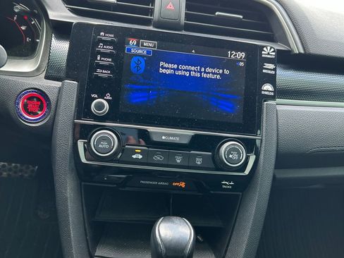 Used 2021 Honda Civic Sport image 14