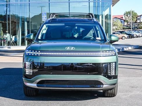New 2026 Hyundai Ioniq 9 Calligraphy AWD/4WD image 2