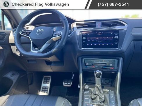 Used 2024 Volkswagen Tiguan SE R-Line w/ MDO Package, Two-Row AWD/4WD image 43