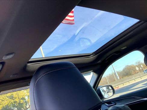 New 2025 Jeep Grand Cherokee Limited w/ Luxury Tech Group II image 16