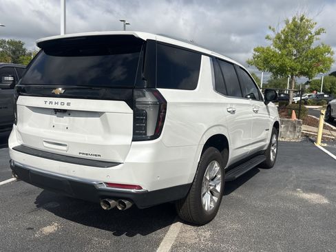 Used 2025 Chevrolet Tahoe Premier AWD/4WD image 14