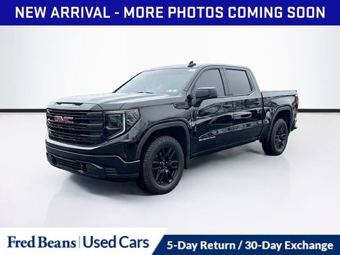 Used 2024 GMC Sierra 1500 Pro w/ Graphite Edition image 3