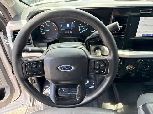 Used 2023 Ford F250 XL AWD/4WD image 14