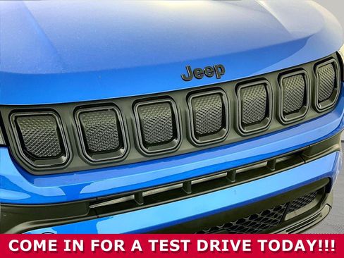 Used 2022 Jeep Compass Latitude AWD/4WD image 28