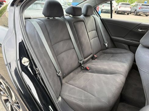 Used 2016 Honda Accord EX image 21