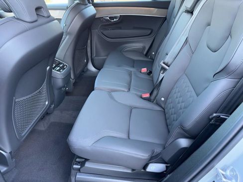 New 2025 Volvo XC90 B5 Plus image 21