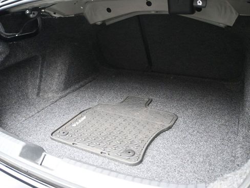 Certified 2024 Volkswagen Jetta SE w/ Panoramic Sunroof Package FWD image 11