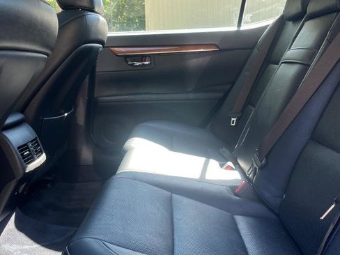 Used 2013 Lexus ES 300h w/ Luxury Pkg FWD image 21