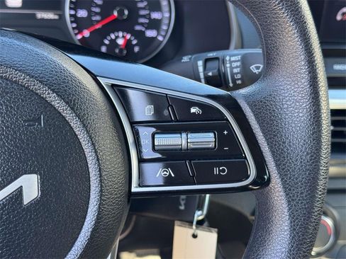 Used 2024 Kia Forte LXS image 11